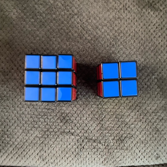 Rubik’s Cube 3x3 + 2x2 - Picture 7 of 7